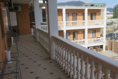 Общий балкон